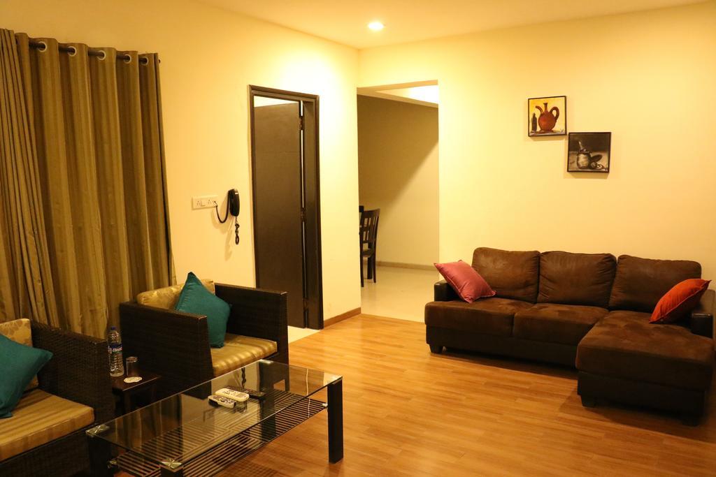 Pallavi A'Vida Navi Mumbai Exterior photo