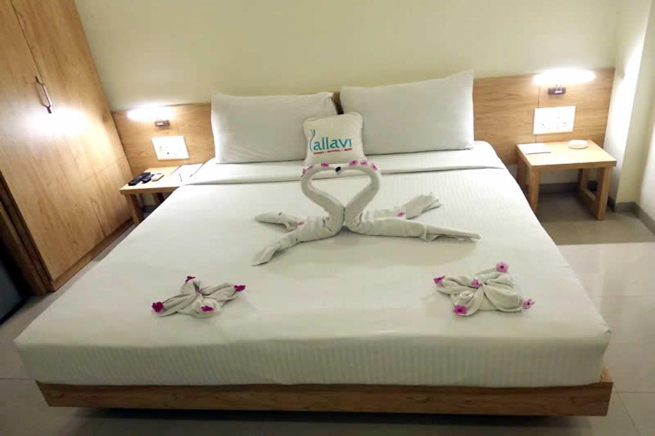 Pallavi A'Vida Navi Mumbai Exterior photo