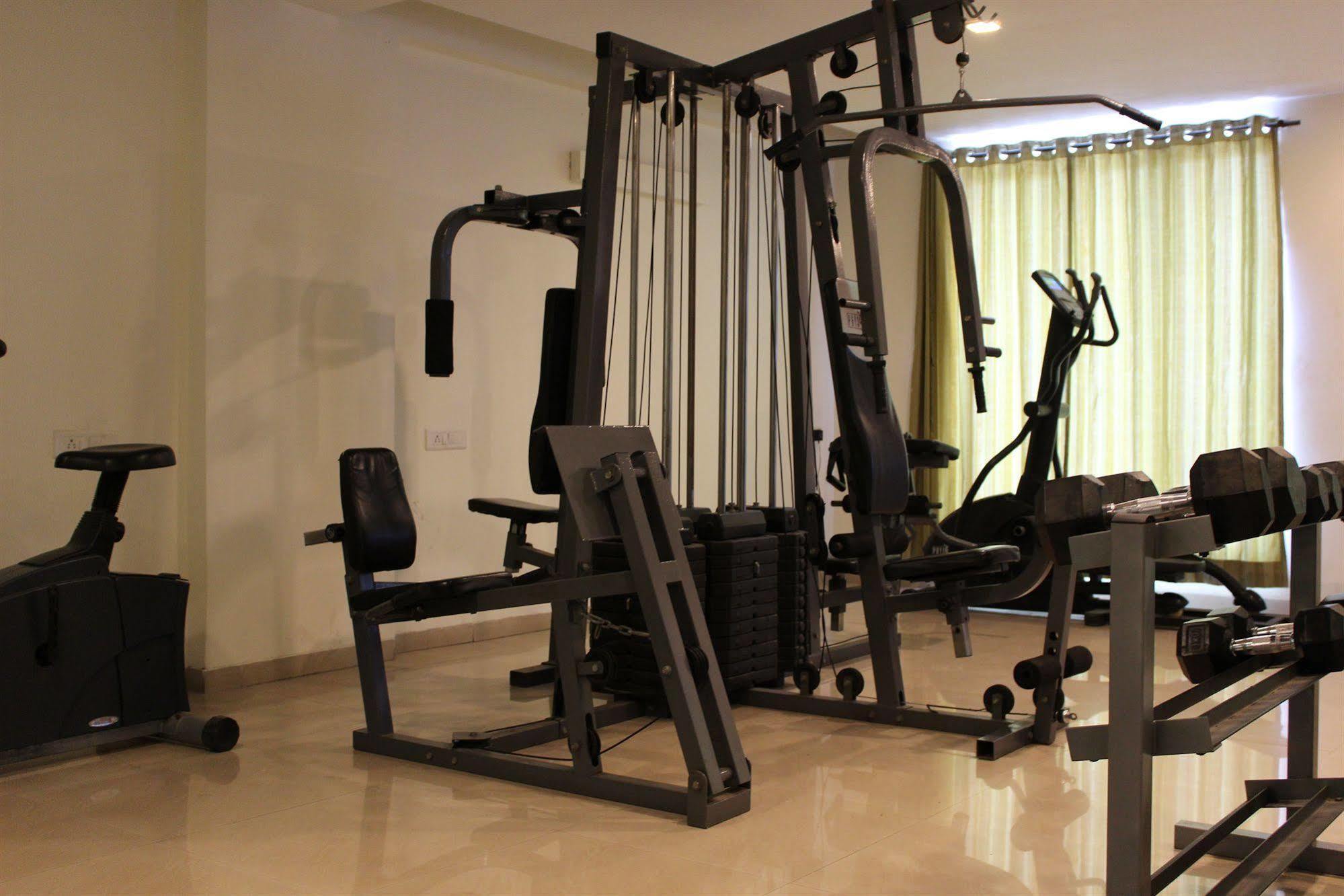 Pallavi A'Vida Navi Mumbai Exterior photo