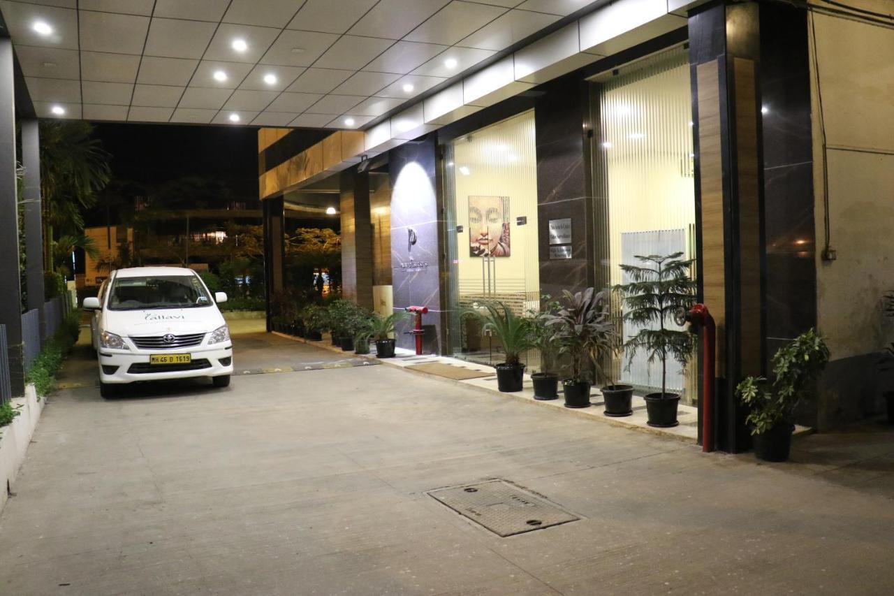 Pallavi A'Vida Navi Mumbai Exterior photo